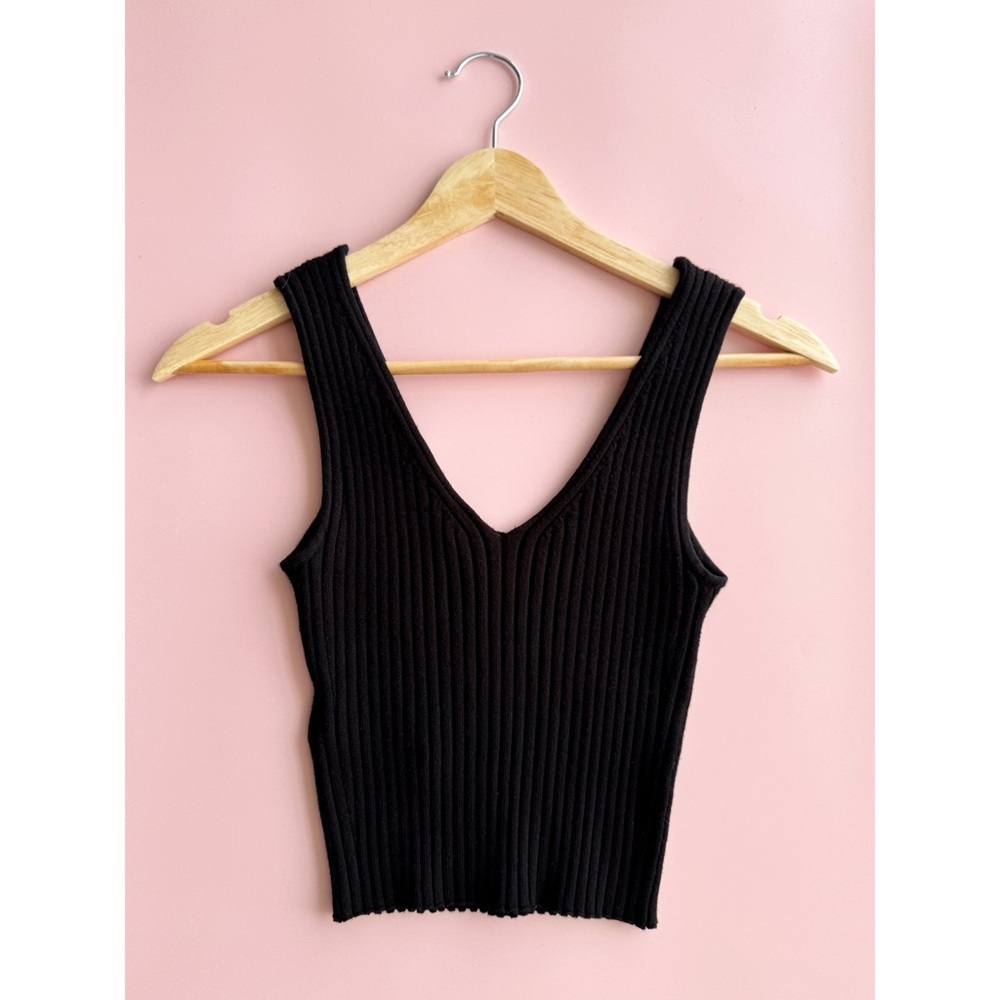 Sz XS Madewell True Black Cropped Rib Knit V-Neck Sweater Tank Top EUC - Picture 2 of 5